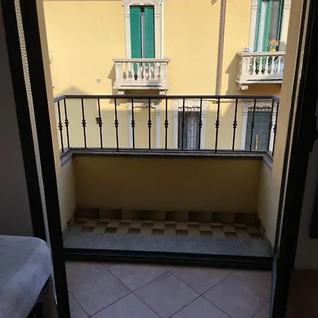 Lejlighed Domusmi Fracastoro-25 *